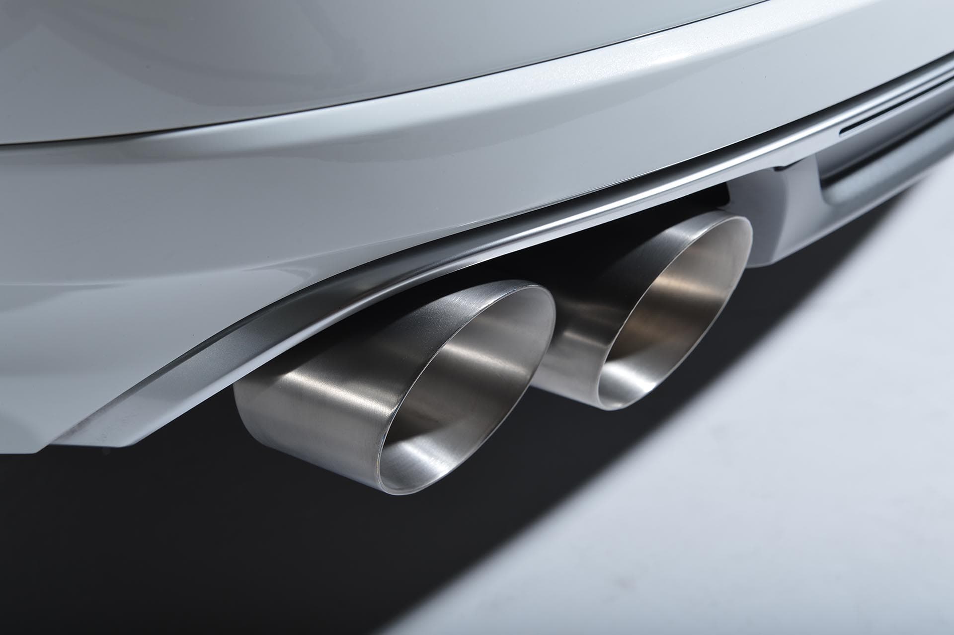 AUDI S8 - MILLTEK DUPLEX SPORTAUSPUFF ANLAGE AB KAT – Bild 2