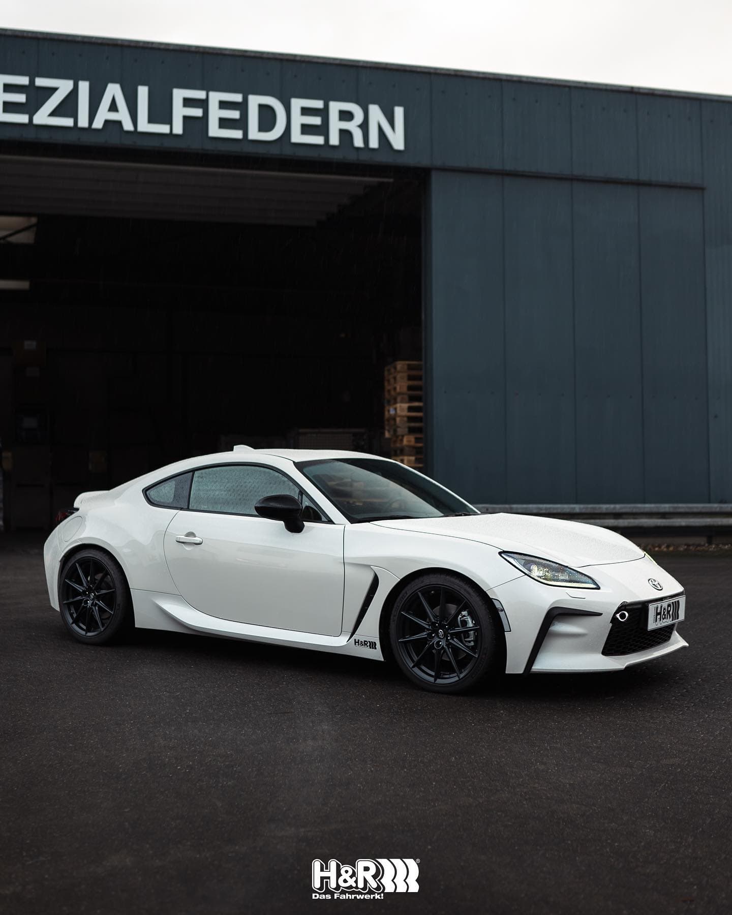TOYOTA GR86 - H&R SPORTFEDERN (25|30) – Bild 4