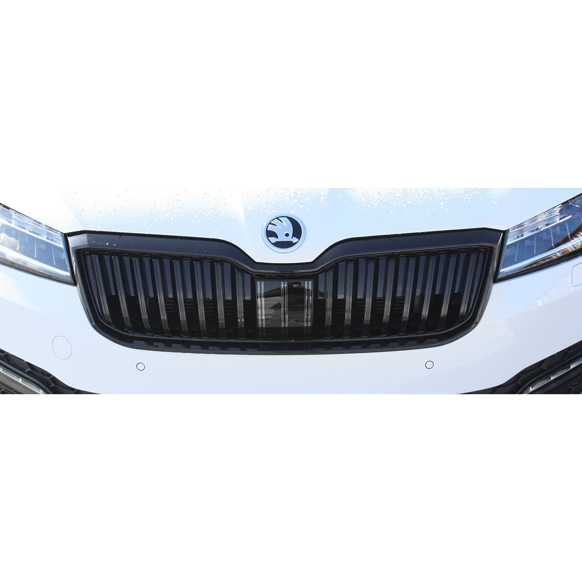 SKODA SUPERB - SPORT KÜHLERGRILL RAHMEN BLACK MAGIC OPTIK – Bild 2