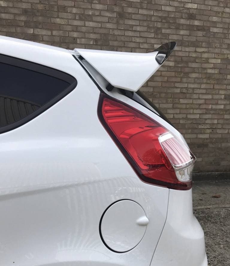 FORD FIESTA ST - AIRTEC SPOILERSPACER WINGRAISER – Bild 2