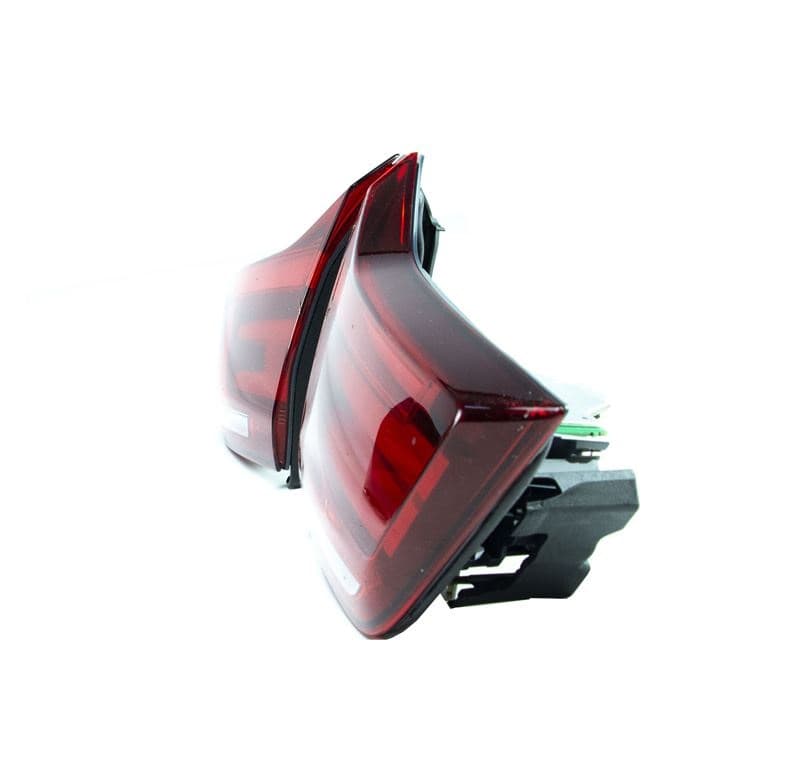 BMW M4 - BLACKLINE LIGHTBAR RÜCKLEUCHTEN – Bild 3