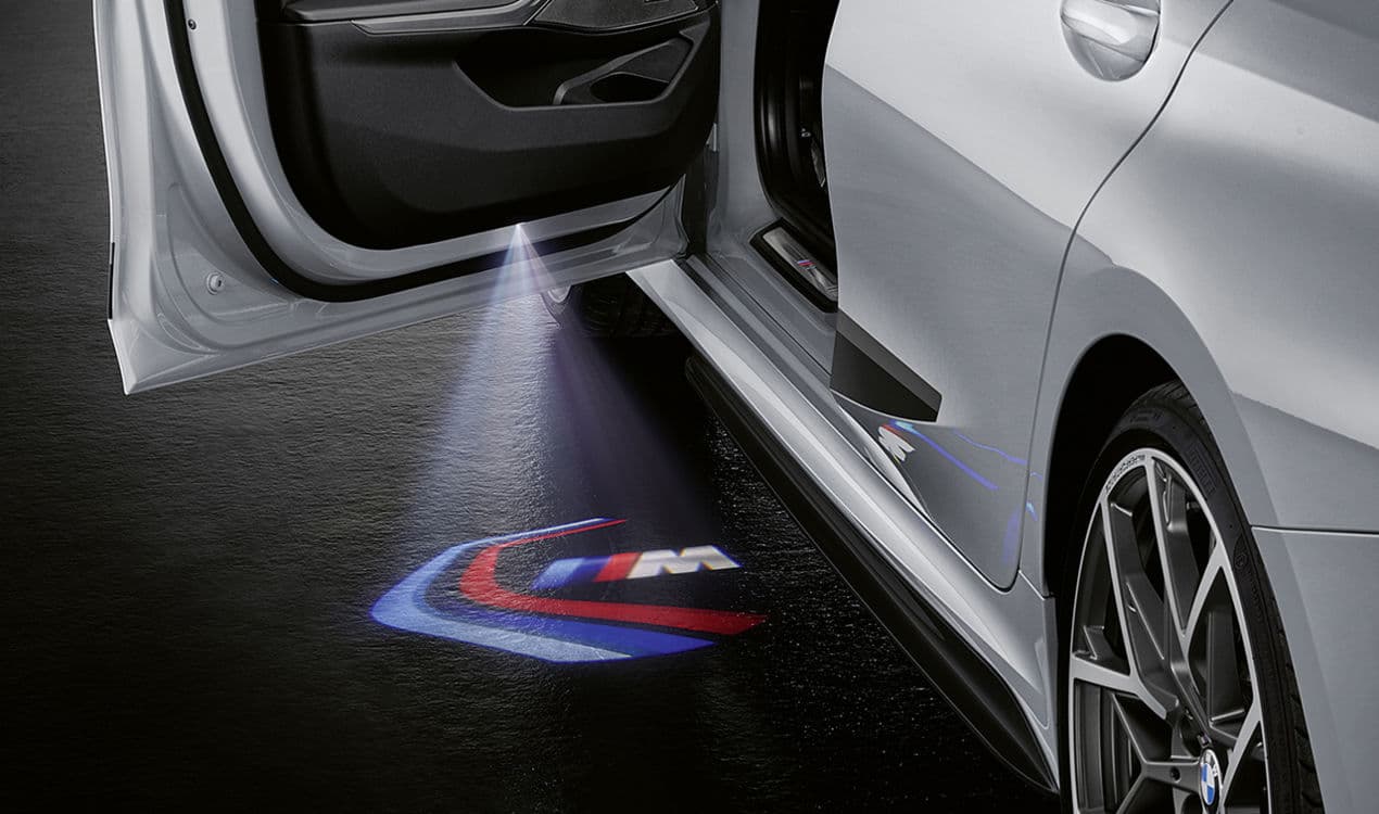 BMW 63312469631 M PERFORMANCE DIAS LOGOS – Bild 3