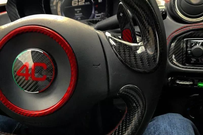 Alfa Romeo 4C Koshi Schaltwippen rot Carbon V.1 – Bild 3