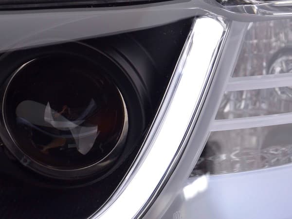 AUDI A4 - TAGFAHRLICHT SCHEINWERFER – Bild 3