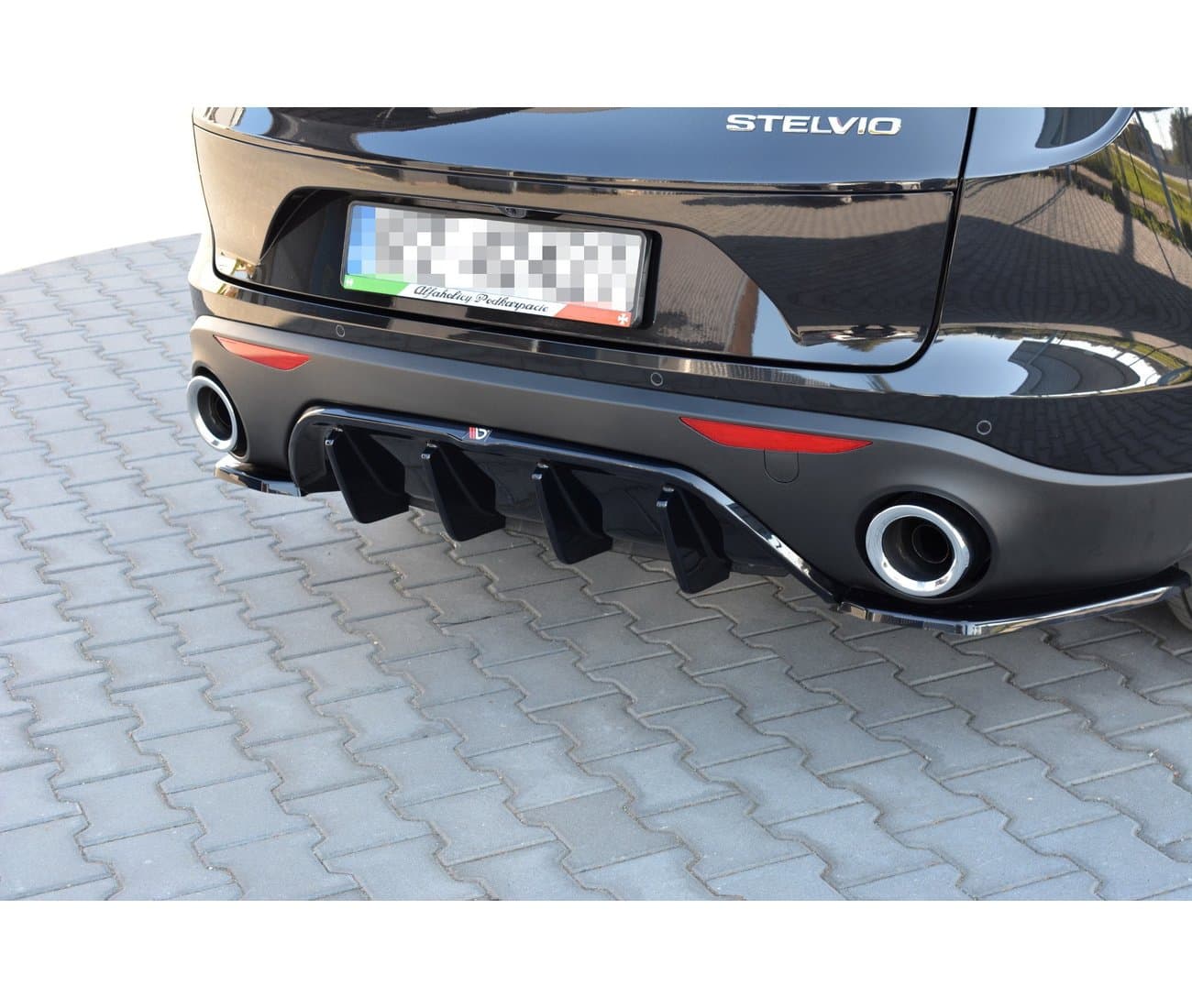 ALFA ROMEO STELVIO - MAXTON DESIGN HECK DIFFUSOR ANSATZ – Bild 3