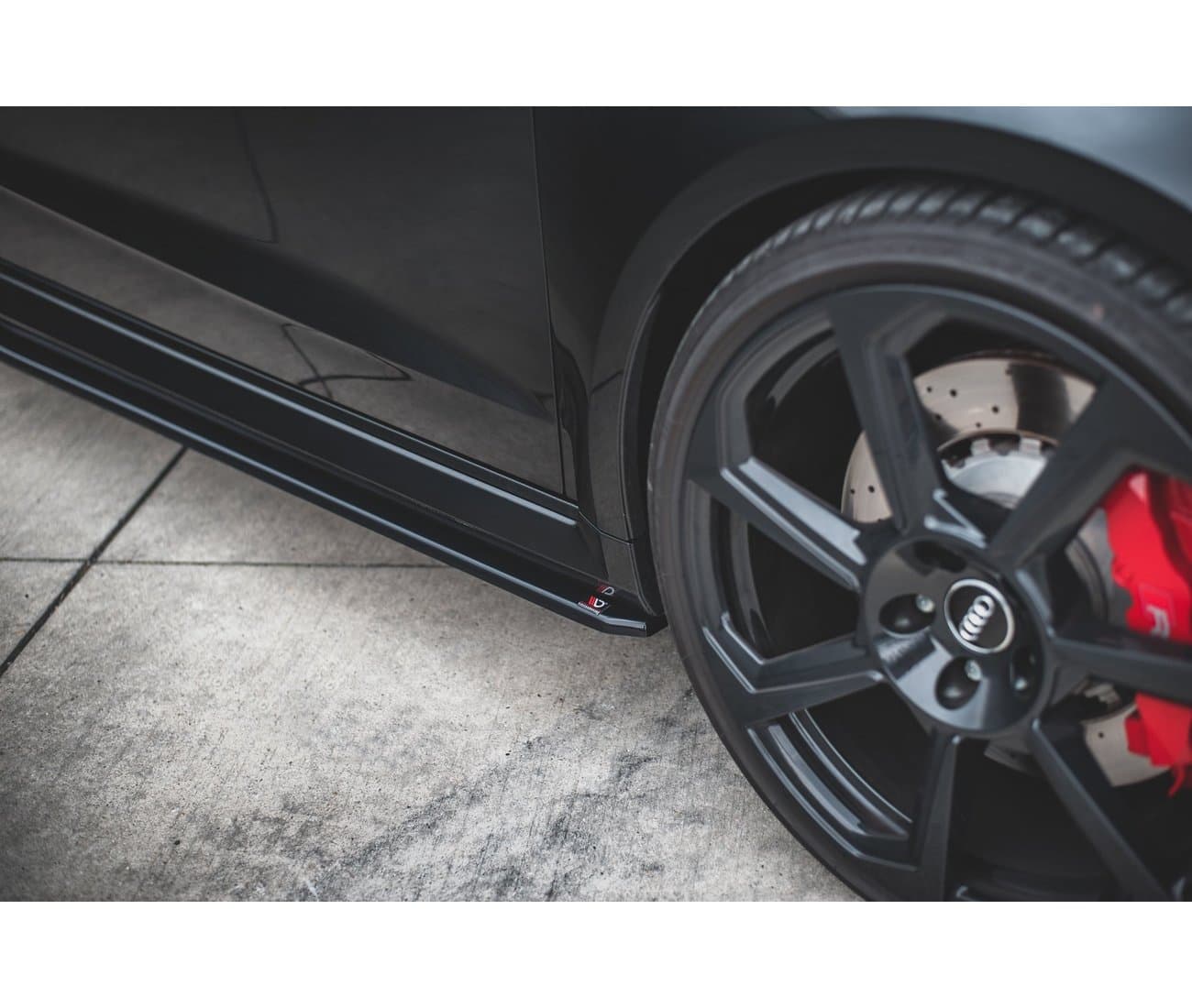 AUDI RS3 2017+ - MAXTON DESIGN SEITENSCHWELLER ANSATZ CUP LEISTEN V.2 – Bild 3