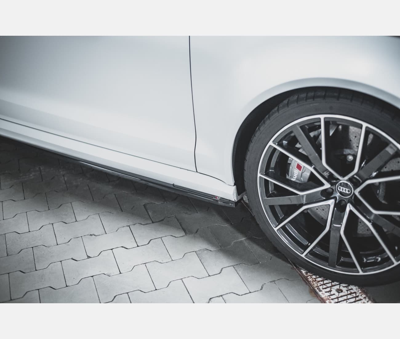 AUDI RS6 - MAXTON DESIGN CUP LEISTEN SEITENSCHWELLER ANSATZ RACING V.2 – Bild 3