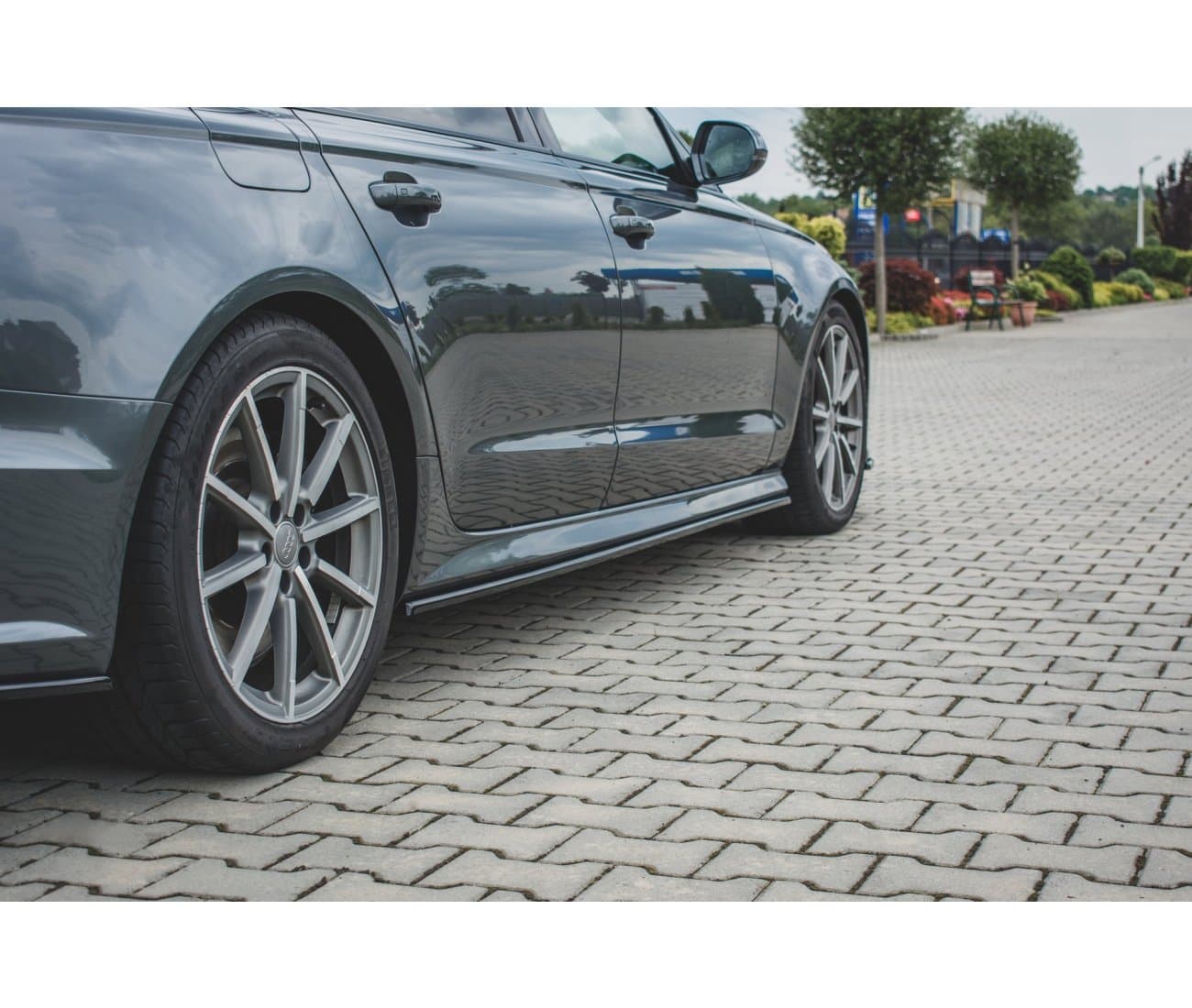 AUDI S6 FACELIFT - MAXTON DESIGN SEITENSCHWELLER ANSATZ – Bild 5