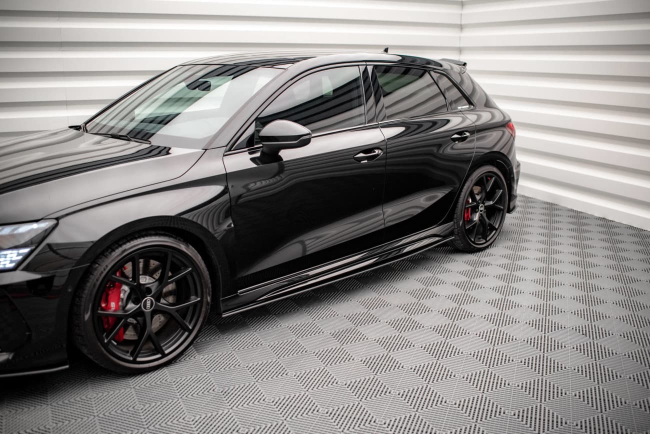 AUDI RS3 - MAXTON DESIGN STREET PRO SEITENSCHWELLER ANSATZ CUP LEISTEN – Bild 2