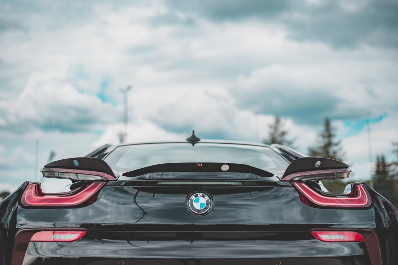 BMW i8 - MAXTON DESIGN MITTLERE HECKLIPPE SPOILER – Bild 2