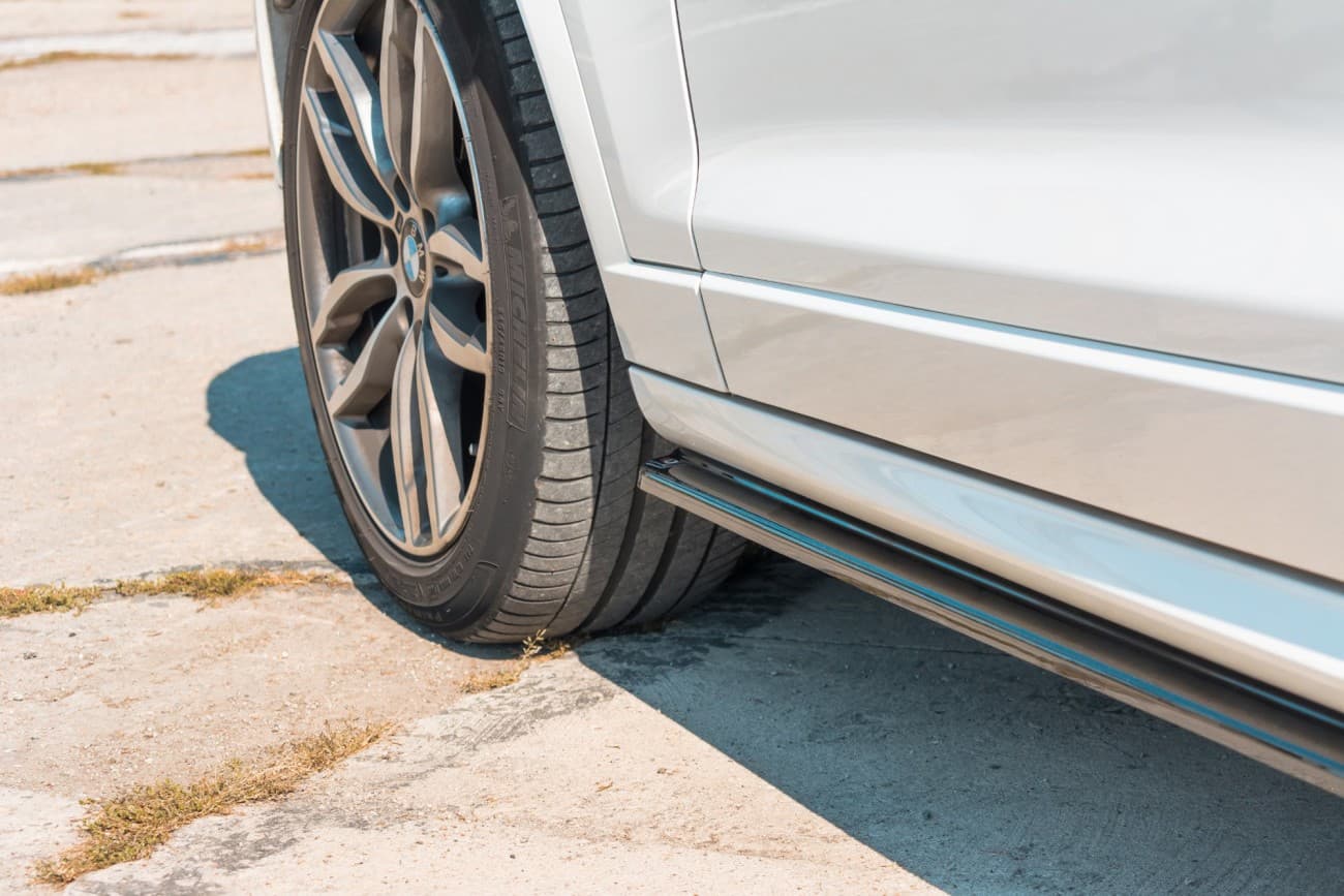 BMW X3 LCI - MAXTON DESIGN SEITENSCHWELLER ANSATZ CUP LEISTEN – Bild 4