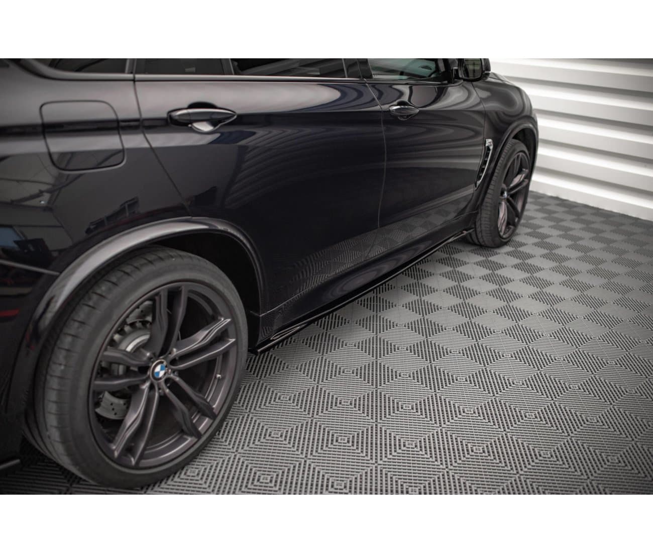 BMW X5M - MAXTON DESIGN SEITENSCHWELLER ANSATZ CUP LEISTEN – Bild 5