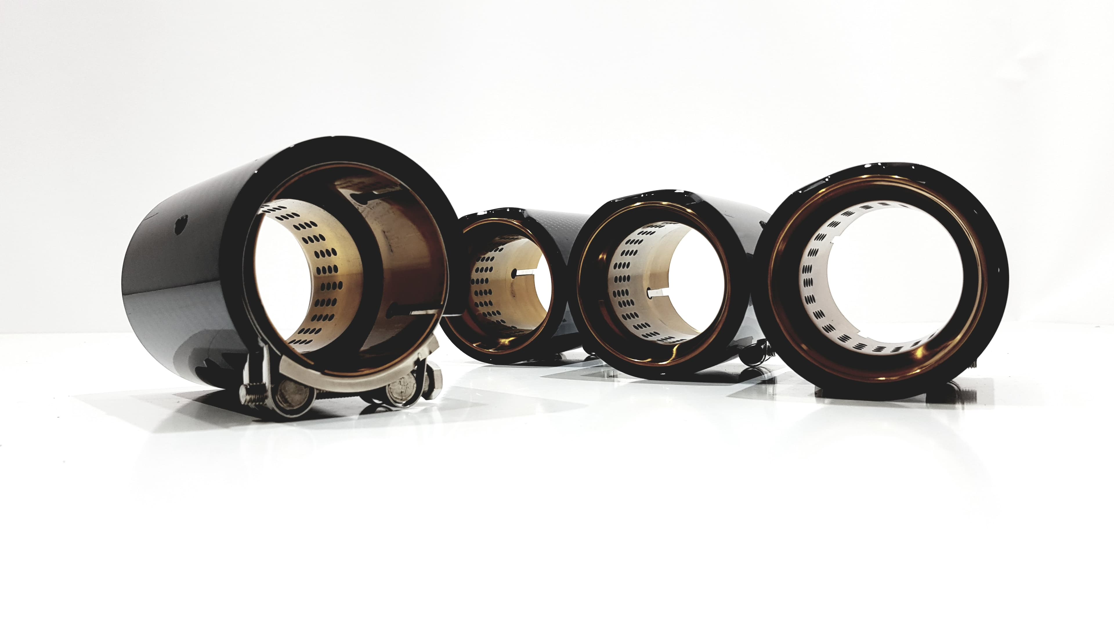 BMW M PERFORMANCE OPTIK ENDROHRBLENDEN CARBON GOLD V.3 – Bild 3