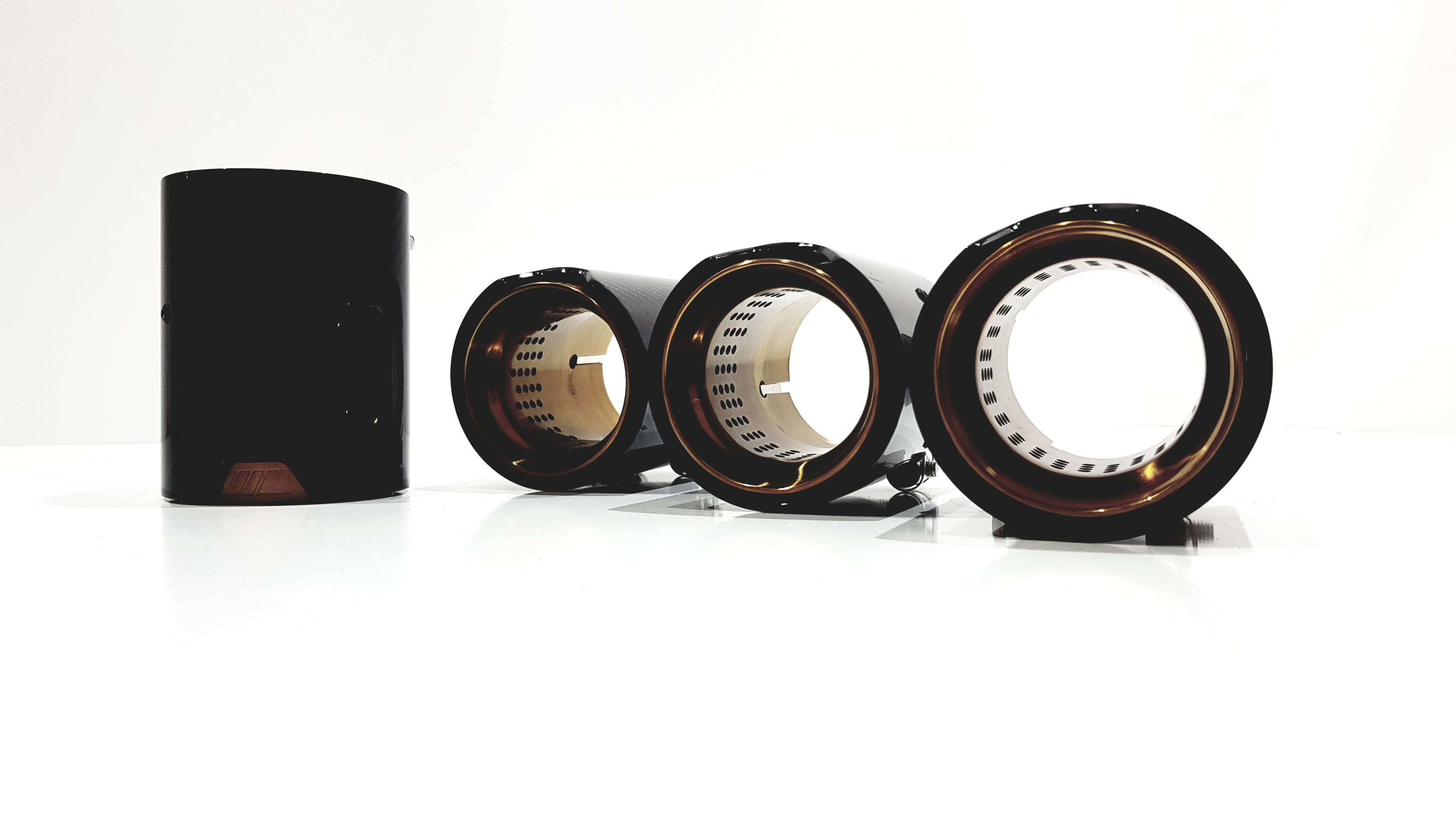 BMW M PERFORMANCE OPTIK ENDROHRBLENDEN CARBON GOLD V.3 – Bild 4