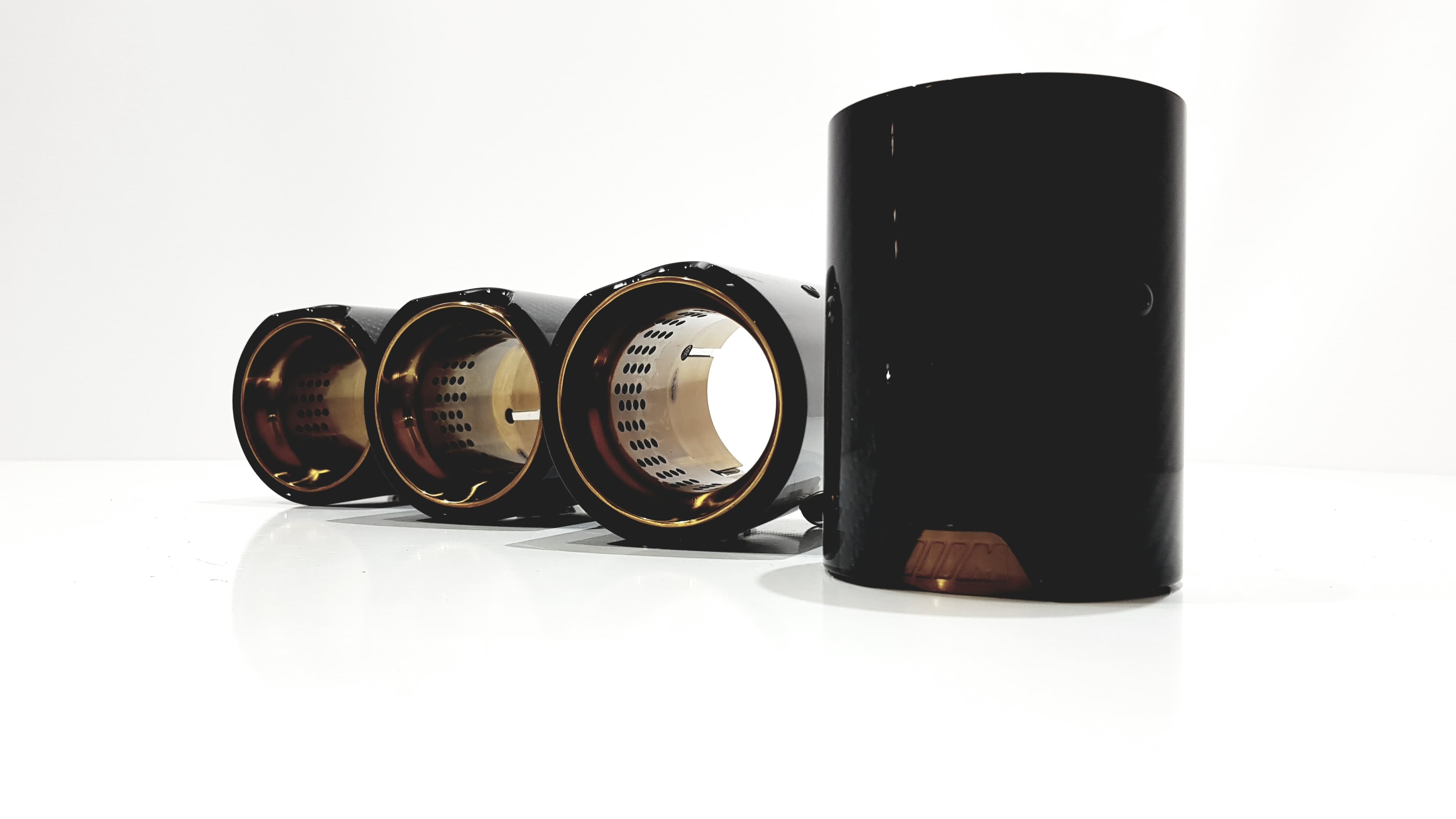 BMW M PERFORMANCE OPTIK ENDROHRBLENDEN CARBON GOLD V.3 – Bild 5