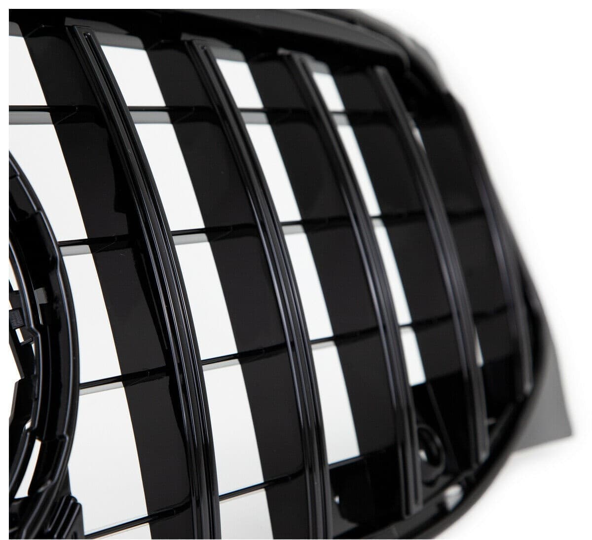 MERCEDES CLA - KÜHLERGRILL GTR PANAMERICANA OPTIK – Bild 4