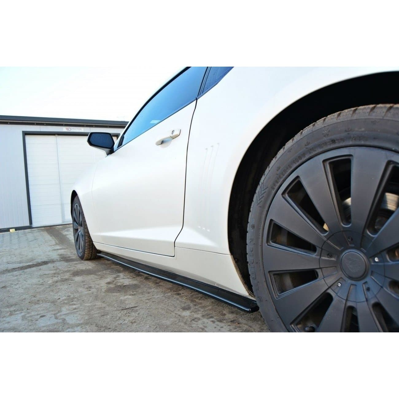 CHEVROLET CAMARO 5 - MAXTON DESIGN SEITENSCHWELLER ANSATZ – Bild 5
