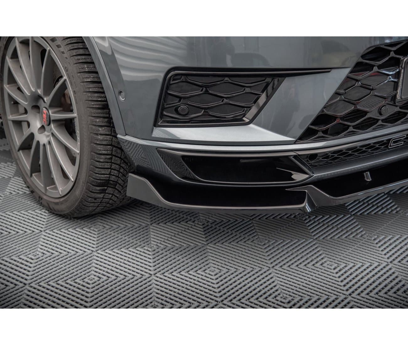SEAT ATECA CUPRA - MAXTON DESIGN FRONTSPOILER FRONTLIPPE V.1 (DTC) – Bild 4
