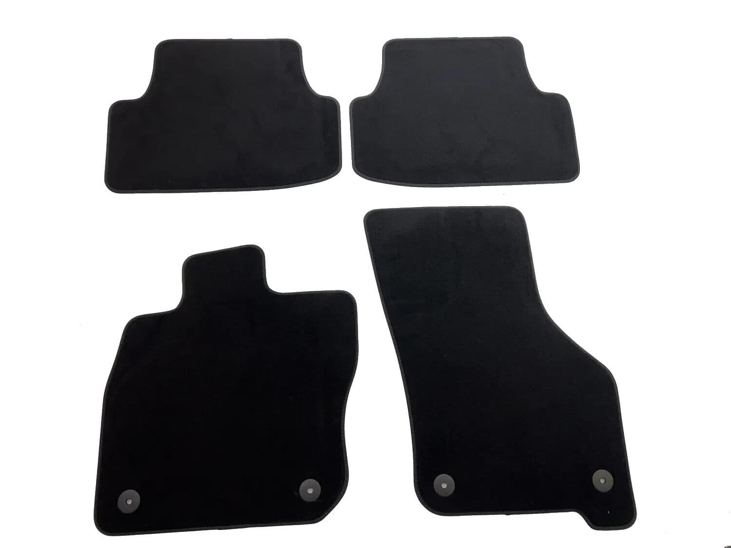 VW GOLF 8 E-TSI - ORIGINALE VW FUSSMATTEN 5H1863012EUN – Bild 2