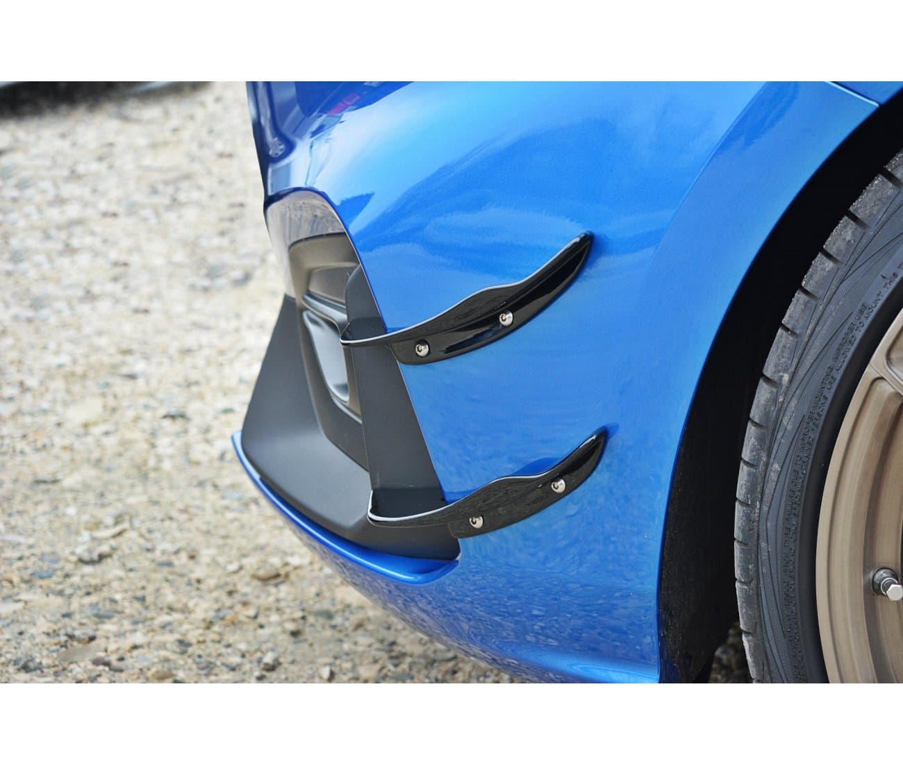 FORD FOCUS ST - MAXTON DESIGN FRONT FLAPS WINGS CANARDS – Bild 4