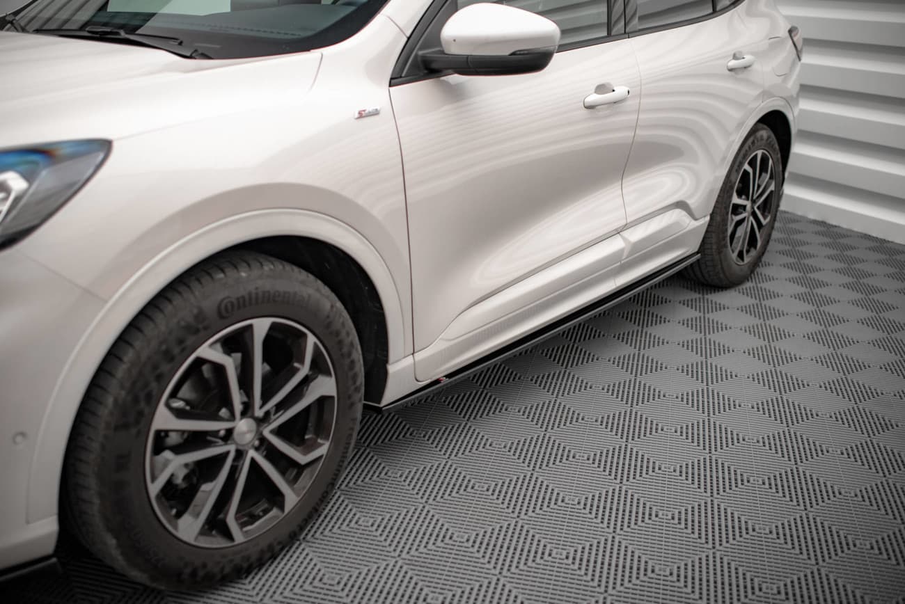 FORD KUGA ST-LINE - MAXTON DESIGN SEITENSCHWELLER CUP LEISTEN – Bild 2