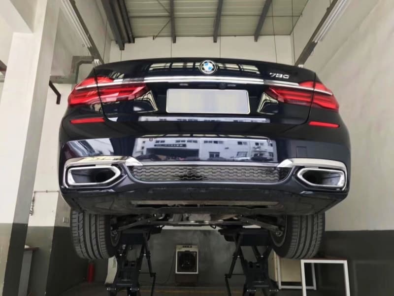 BMW G11 - HECK DIFFUSOR – Bild 4