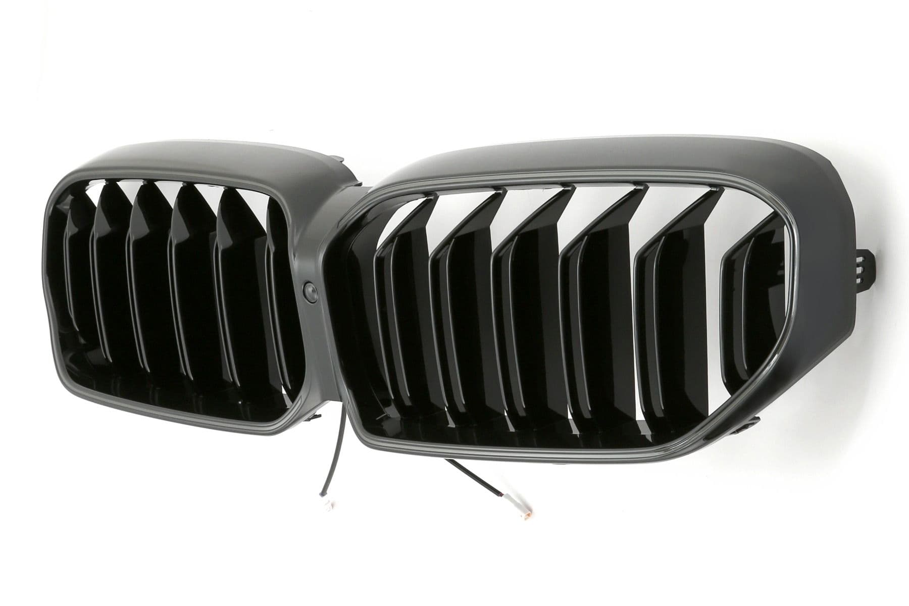 BMW G30 LCI - SPORTGRILL GLANZ & ICONIC GLOW M PERFORMANCE OPTIK V.8 – Bild 3