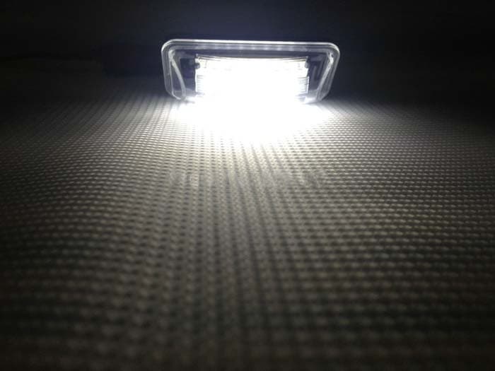 TOYOTA GT86 - LED KENNZEICHENBELEUCHTUNG – Bild 3