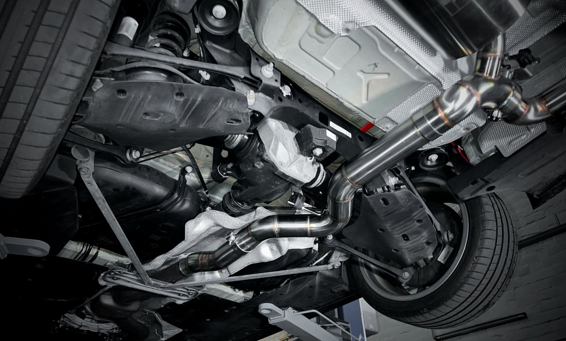 BMW 440ix - HURRICANE DUPLEX AUSPUFF ANLAGE AB OPF Ø 89MM – Bild 4