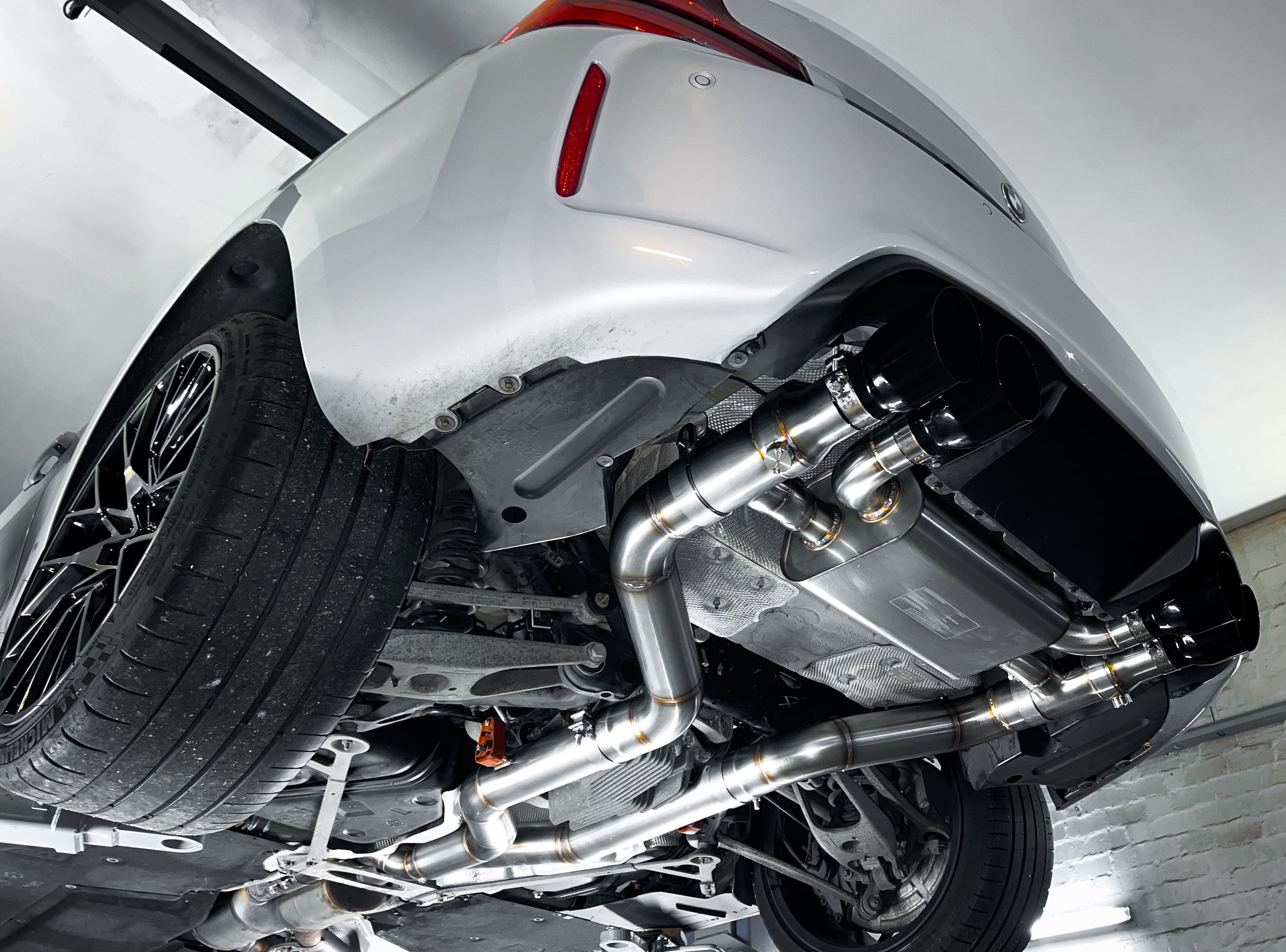 BMW M2 COMPETITION - HURRICANE DUPLEX AUSPUFF ANLAGE AB OPF Ø 89MM – Bild 5