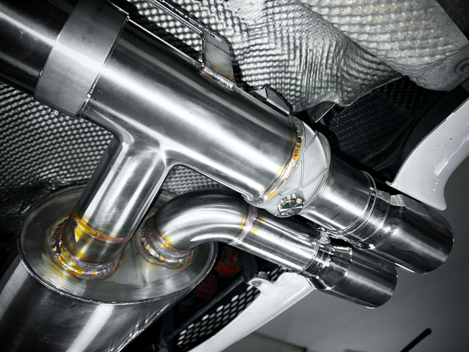 BMW M3 - HURRICANE DUPLEX SPORTAUSPUFF ANLAGE Ø 89MM – Bild 5