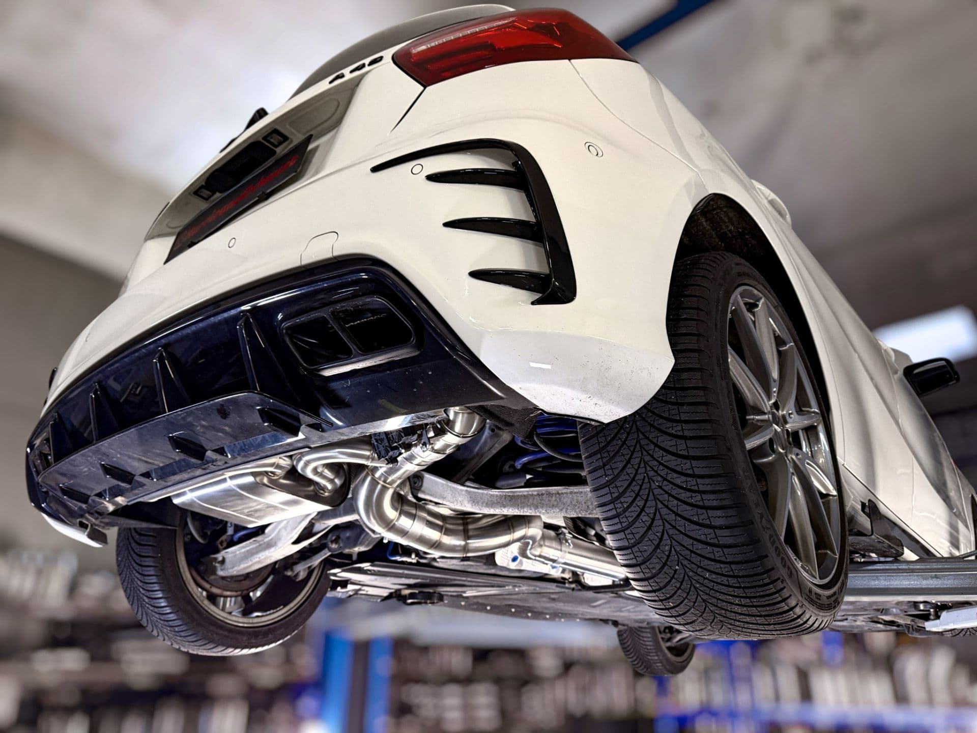 MERCEDES A-KLASSE A45 AMG - HURRICANE DUPLEX AUSPUFF ANLAGE AB KAT – Bild 5