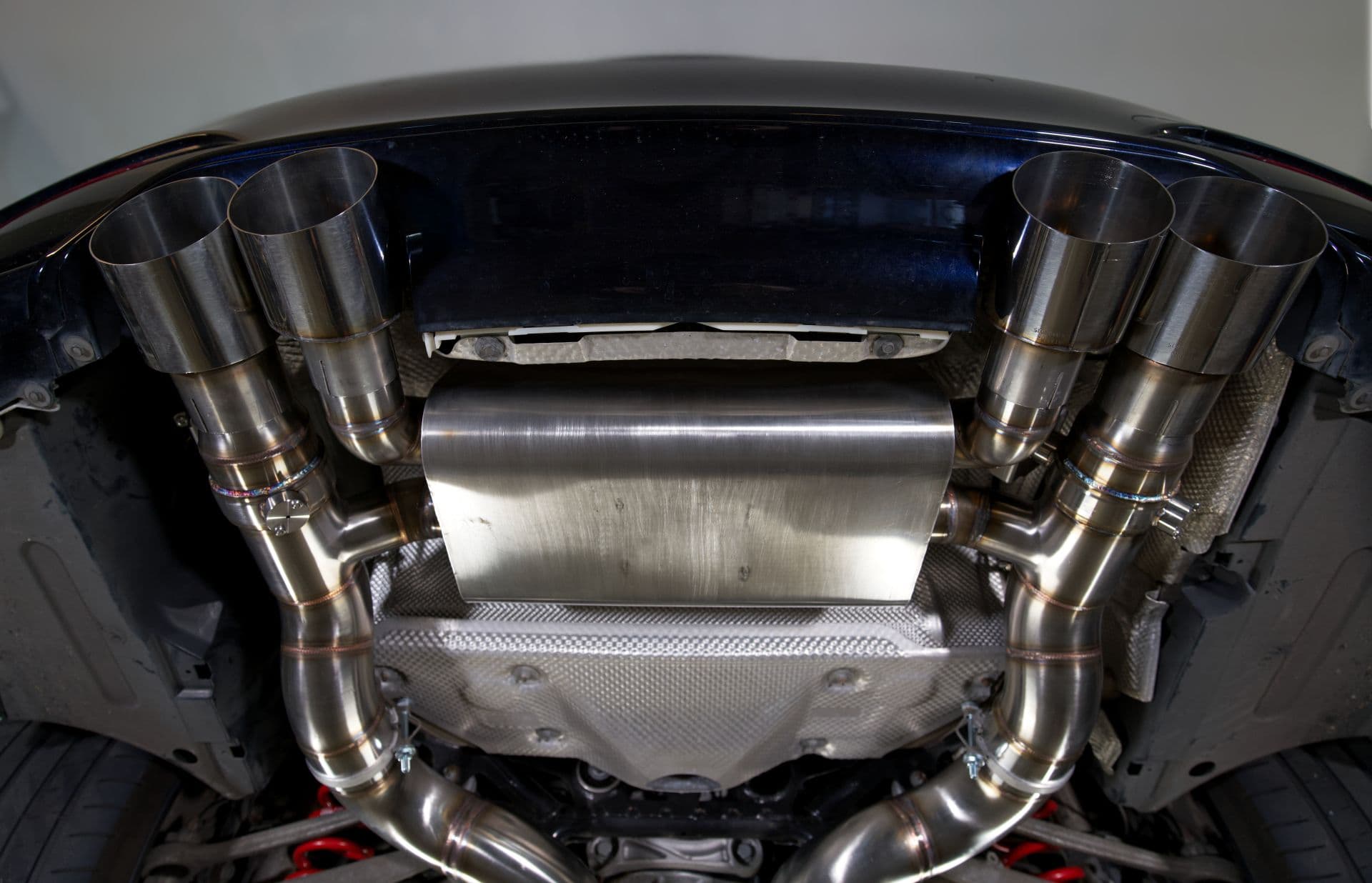 BMW M4 COMPETITION - HURRICANE DUPLEX SPORTAUSPUFF ANLAGE Ø 89MM – Bild 4