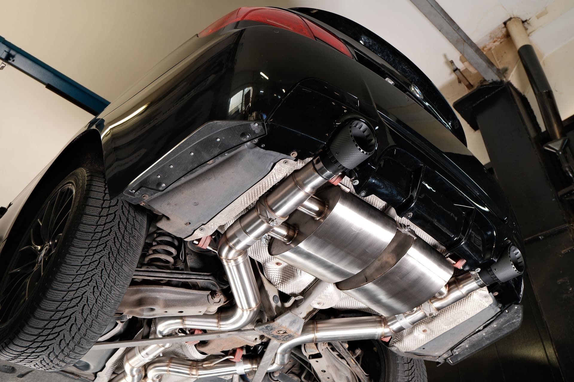 BMW 335i - HURRICANE DUPLEX SPORTAUSPUFF ANLAGE Ø 89MM – Bild 4