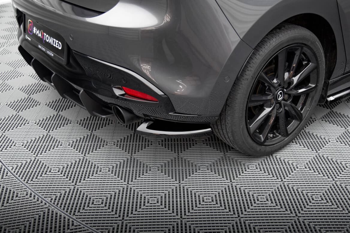 MAZDA 3 - MAXTON DESIGN SIDE DIFFUSOR FLAPS HECKANSATZ – Bild 2