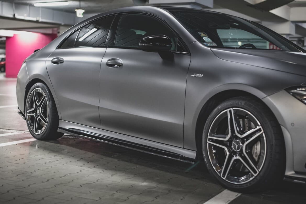 MERCEDES CLA 35 AMG - MAXTON DESIGN SEITENSCHWELLER ANSATZ CUP LEISTEN – Bild 4