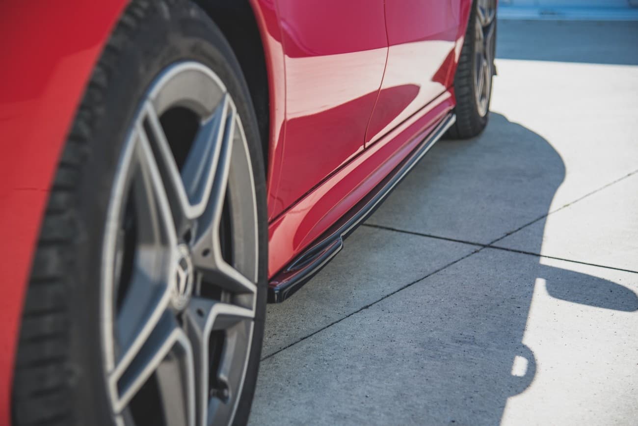MERCEDES CLA AMG LINE - MAXTON DESIGN SEITENSCHWELLER ANSATZ CUP LEISTEN – Bild 4