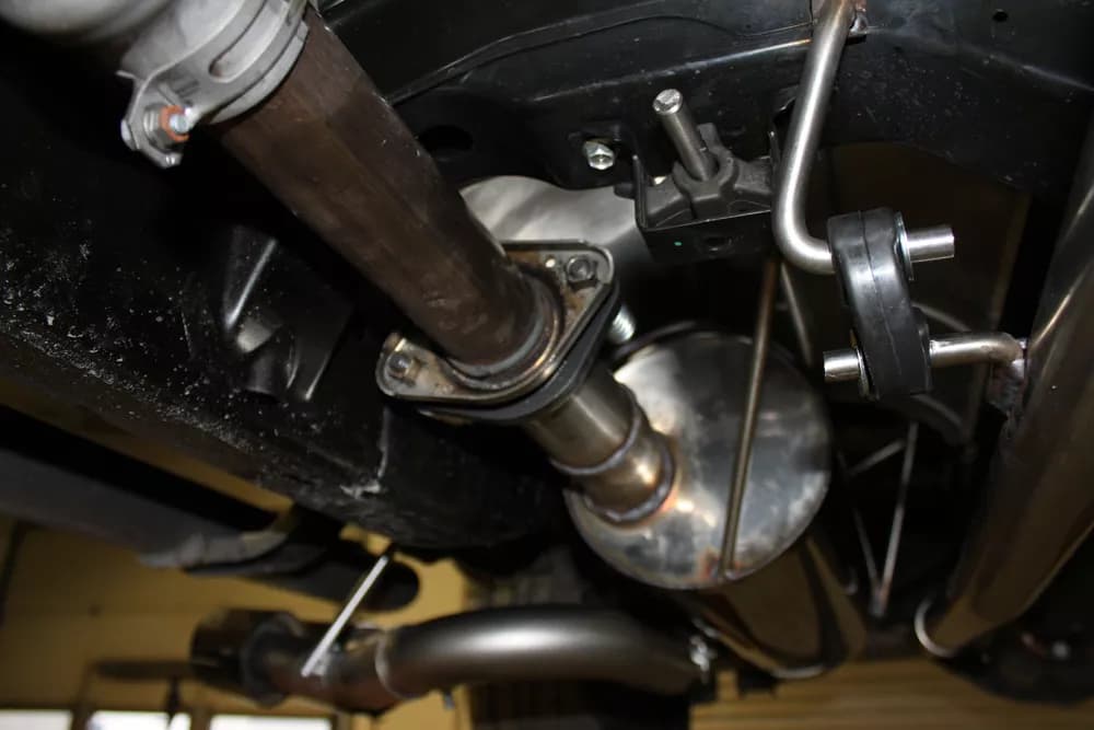 NISSAN NAVARA - FOX HALBAUSPUFFANLAGE AB KATALYSATOR SIDEPIPE – Bild 5