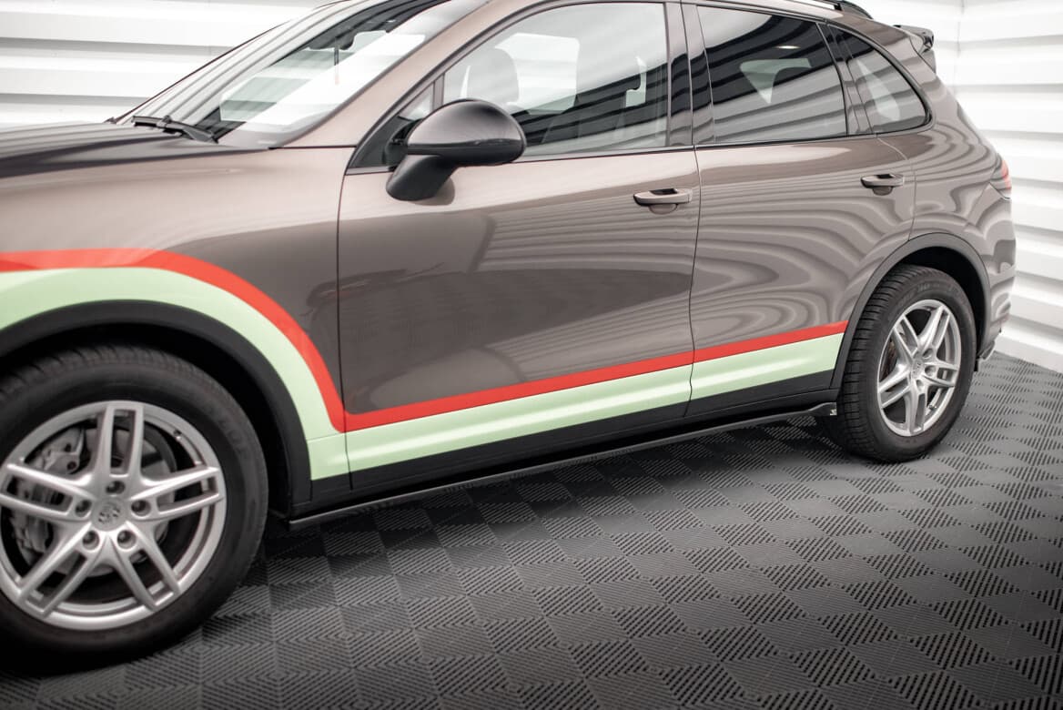 PORSCHE CAYENNE - MAXTON DESIGN SEITENSCHWELLER ANSATZ CUP LEISTEN – Bild 2