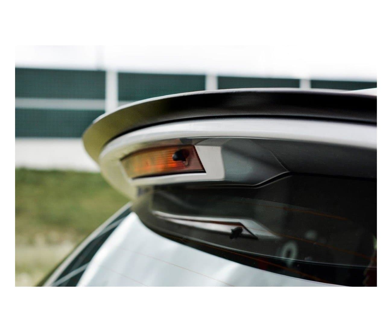 RENAULT CLIO 4 - MAXTON DESIGN DACHSPOILER LIPPE ABRISSKANTE – Bild 2
