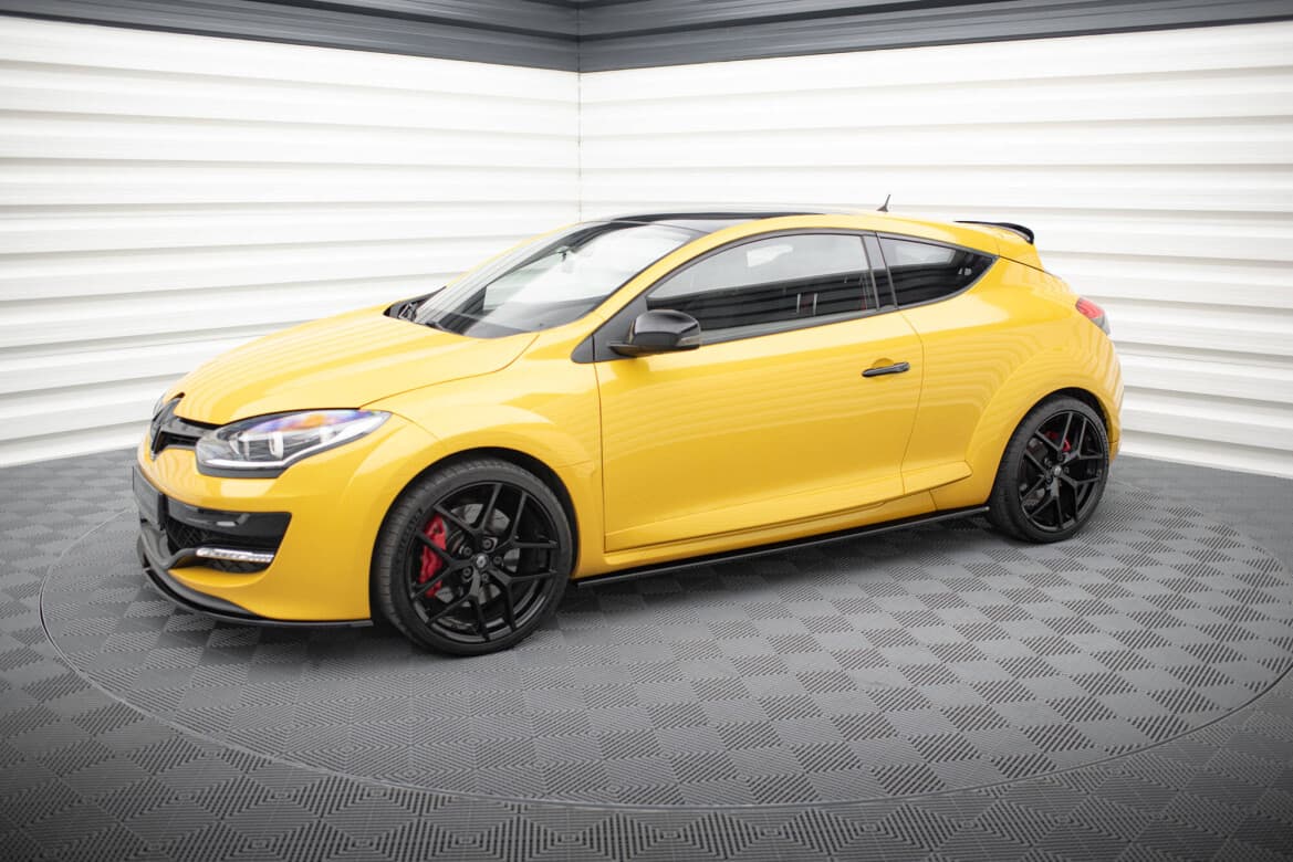 RENAULT MEGANE 3 RS - MAXTON DESIGN SEITENSCHWELLER ANSATZ CUP LEISTEN – Bild 3