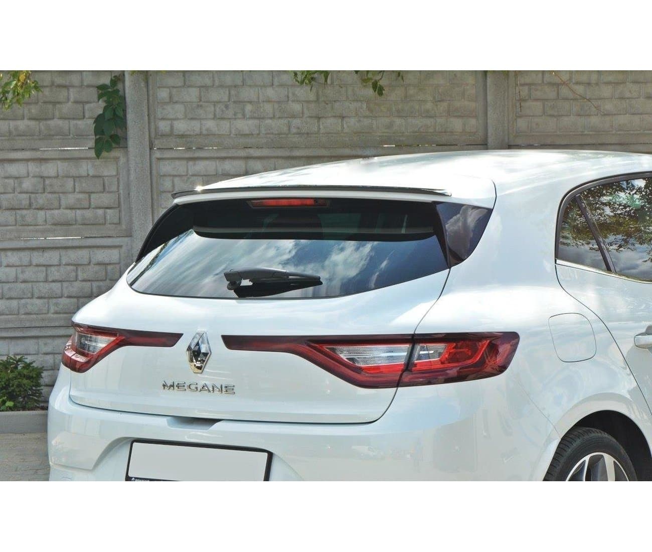 RENAULT MEGANE - MAXTON DESIGN DACHSPOILER LIPPE ABRISSKANTE – Bild 4
