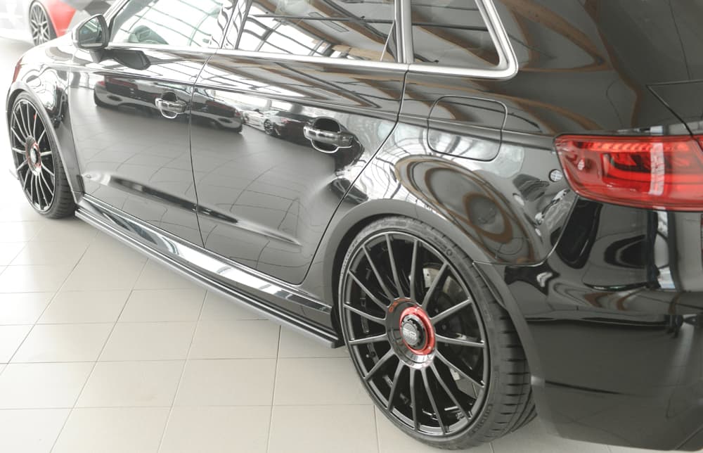 AUDI RS3 - RIEGER SEITENSCHWELLER ANSATZ LEISTEN – Bild 3