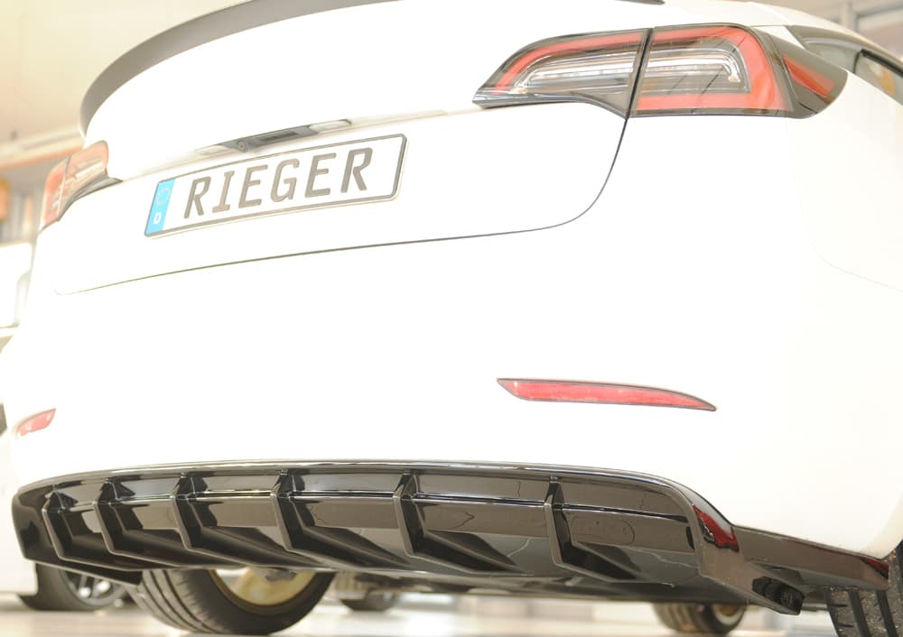 TESLA MODEL 3 - RIEGER TUNING HECK DIFFUSOR ANSATZ