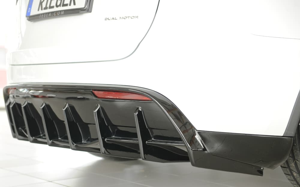 TESLA MODEL Y - RIEGER TUNING HECK DIFFUSOR ANSATZ