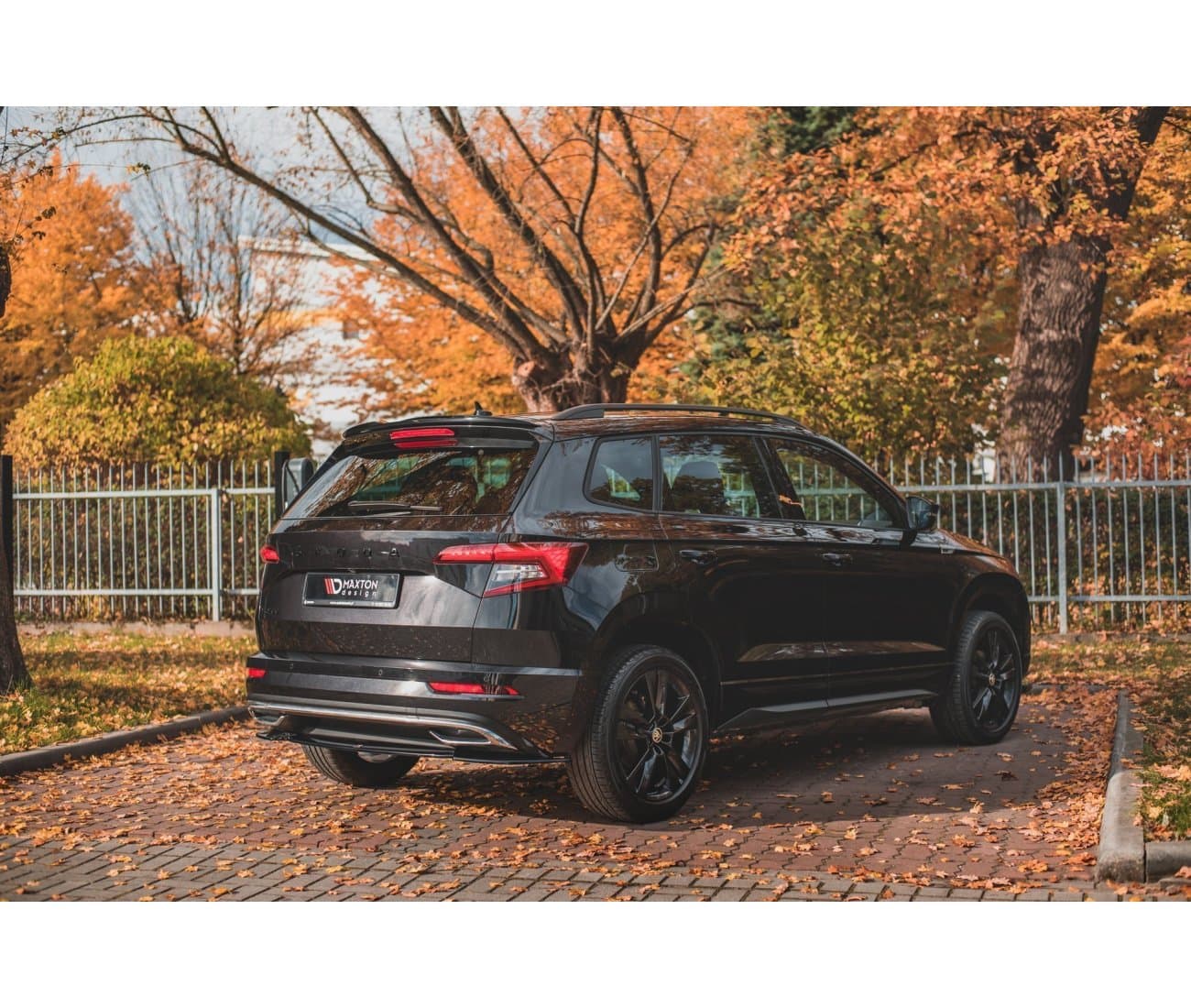 SKODA KAROQ SPORTLINE - MAXTON DESIGN DACHSPOILER LIPPE – Bild 2