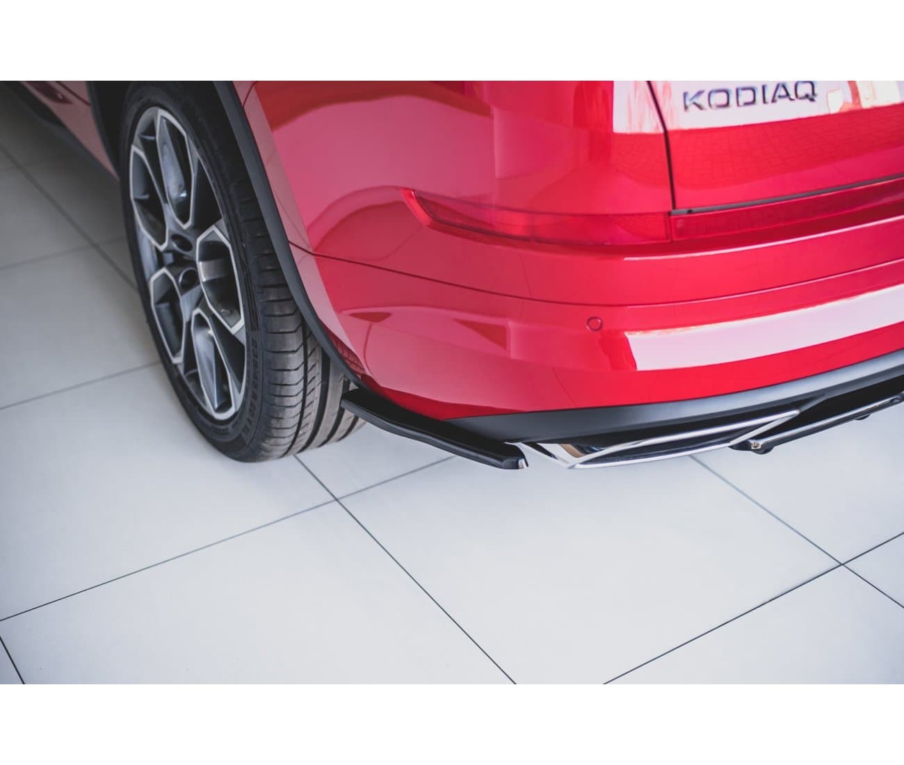 SKODA KODIAQ RS - MAXTON DESIGN HECK ANSATZ FLAPS – Bild 2