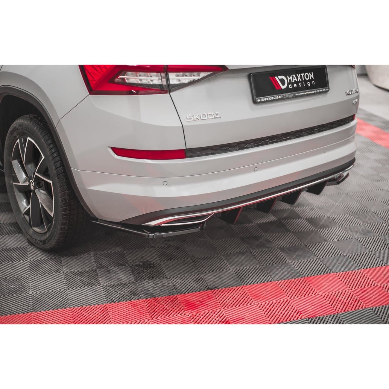 SKODA KODIAQ - MAXTON DESIGN HECK DIFFUSOR ANSATZ – Bild 3
