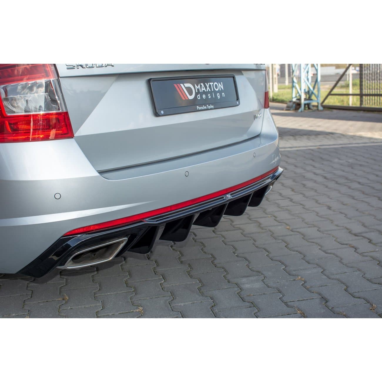 SKODA OCTAVIA RS - MAXTON DESIGN HECK DIFFUSOR ANSATZ – Bild 3