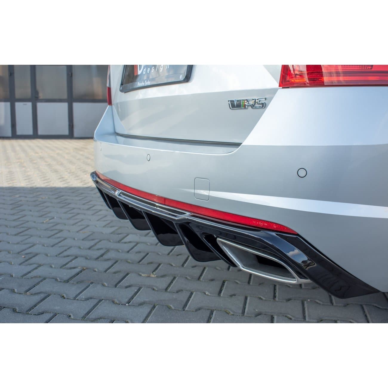 SKODA OCTAVIA RS - MAXTON DESIGN HECK DIFFUSOR ANSATZ – Bild 4